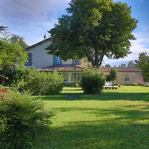 https://villa-rouvesol.hotels-rhonealpes.com